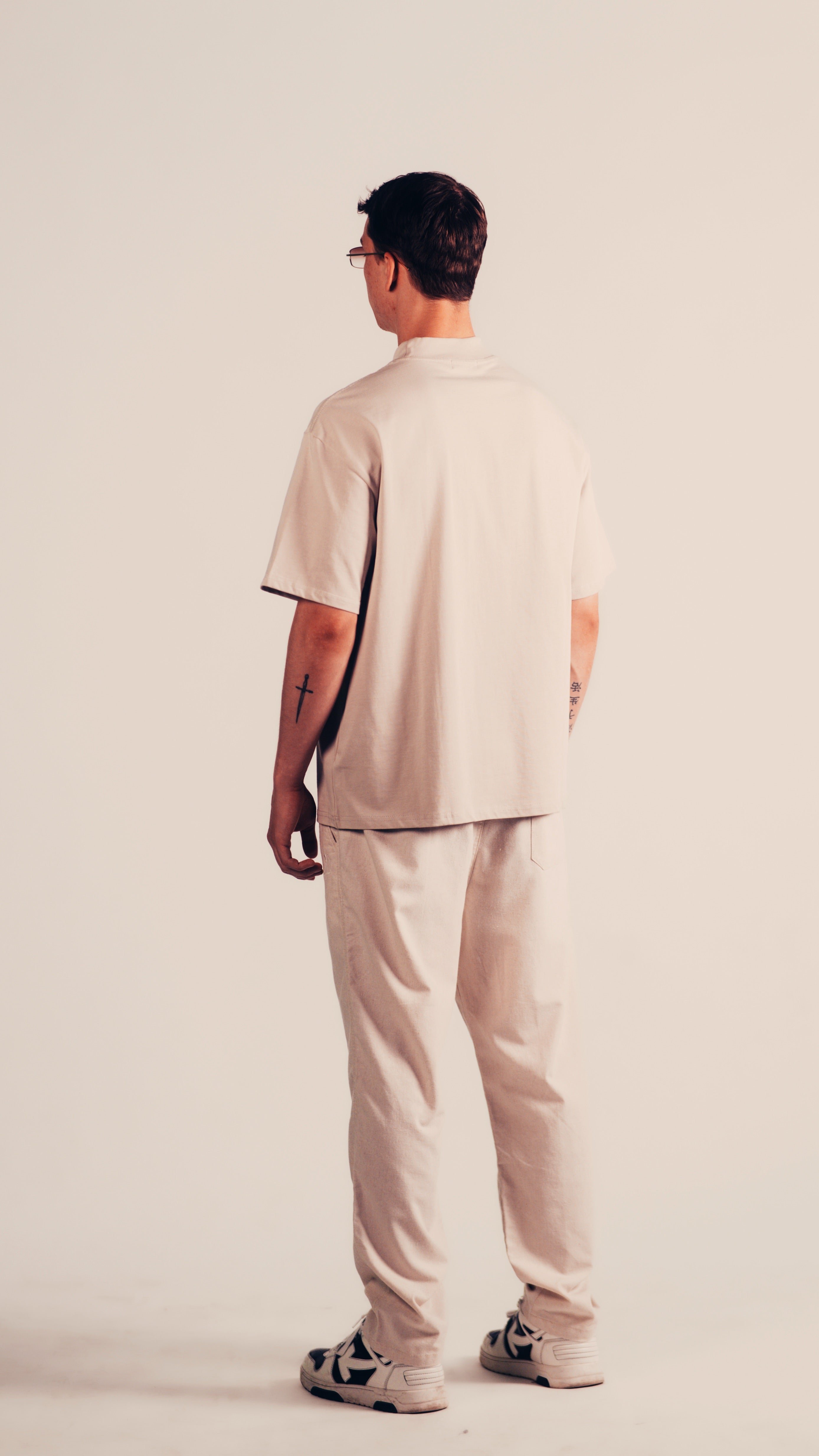 High-Neck Heavyweight T-Shirt